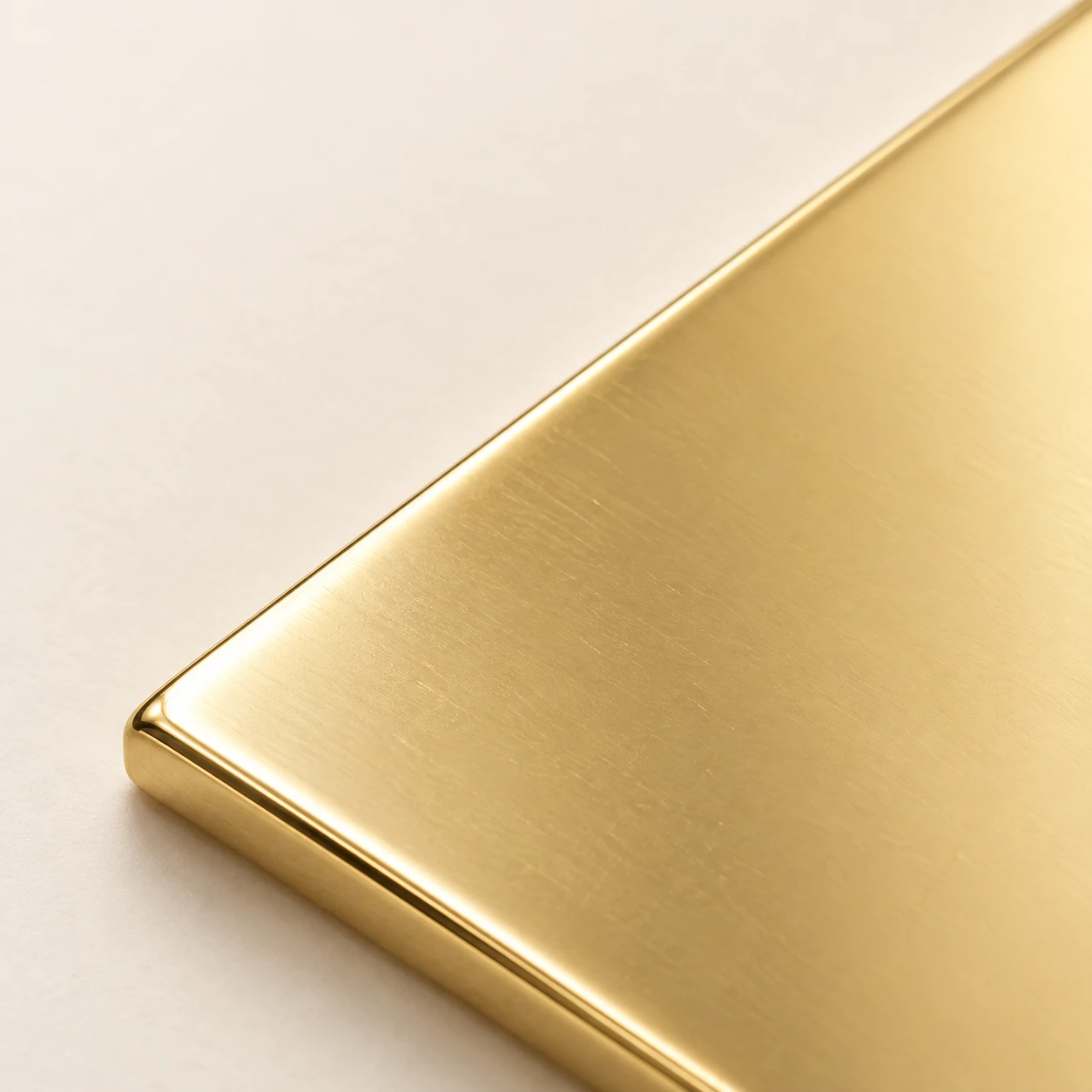 Detalle ilustrativo de Oro amarillo 18K