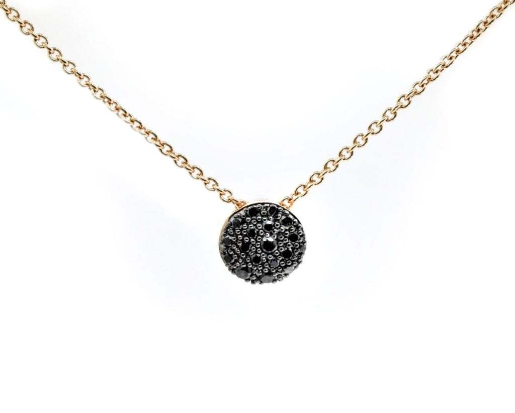 Colgante Mars Black Oro Rosa 18k, con 18 Diamante Negro que suman 18 pt